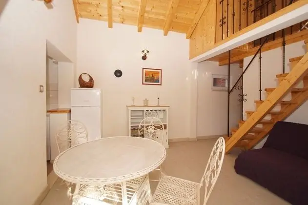 Ev (Two Bedroom Stone House with Terrace)