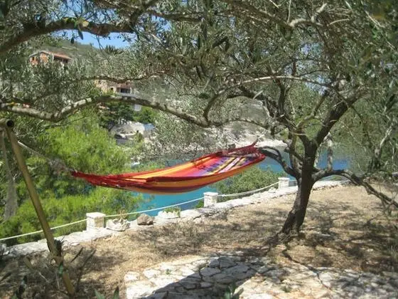 Ev (Two Bedroom Stone House with Terrace)