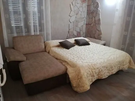 Tek Büyük Yataklı Oda, Ortak Banyo