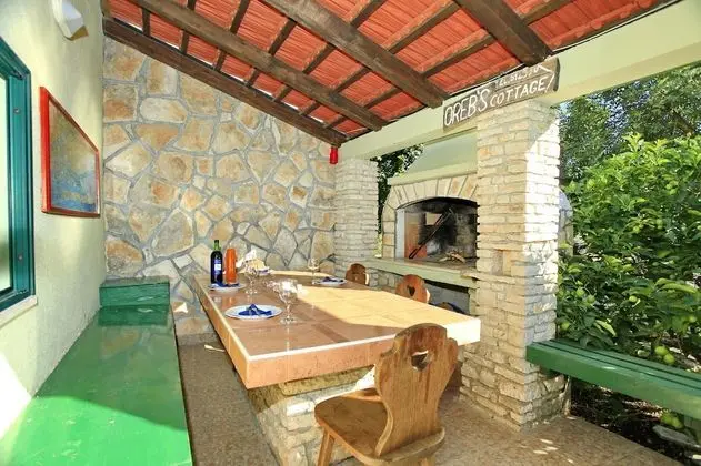 Kır Evi (Two Bedroom Stone House)