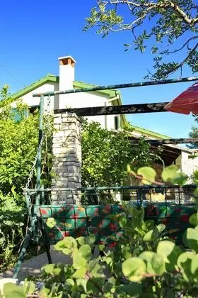 Kır Evi (Two Bedroom Stone House)