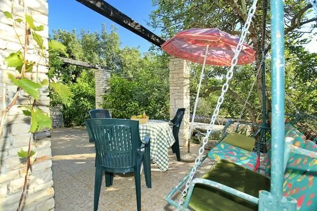 Kır Evi (Two Bedroom Stone House)