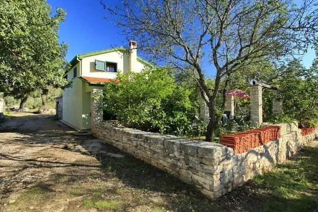 Kır Evi (Two Bedroom Stone House)