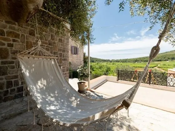 Ev (Two Bedroom Holiday Home with Swimmin)