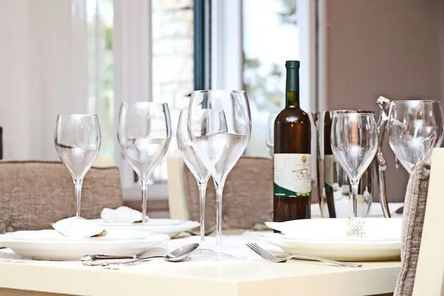 Ev (Two Bedroom Holiday Home with Terrace)