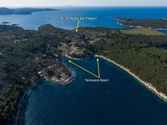 Ev (Two Bedroom Holiday Home with Terrace)