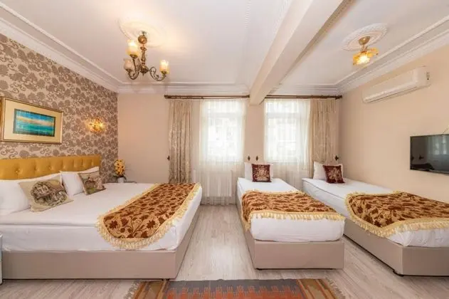 Aile Odası, Bahçe Manzaralı