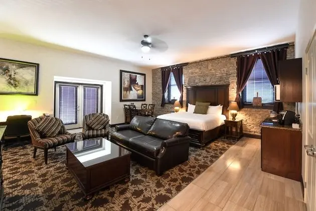 Premium Jacuzzi Room