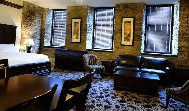 Premium Jacuzzi Room