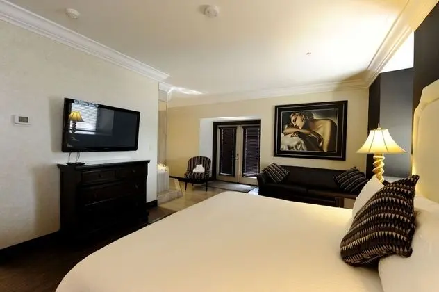 Premium Jacuzzi Room