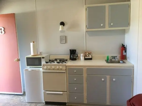 Standard Oda, Küçük Mutfak (Room 8)