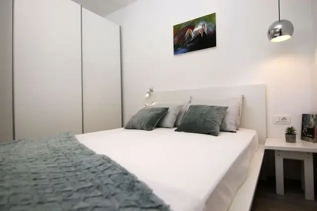 Villa (Three Bedroom Villa with Swimming Poo)