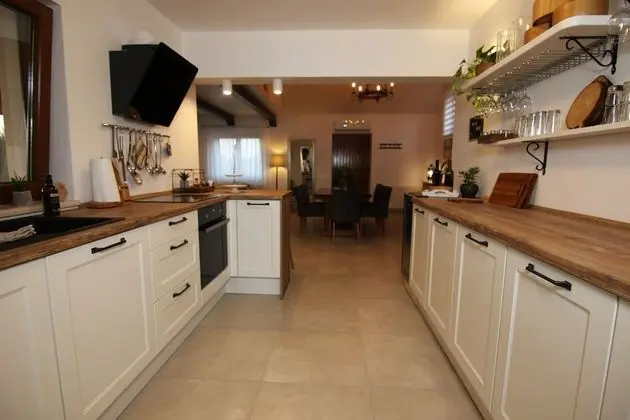 Villa (Three Bedroom Villa with Swimming Poo)