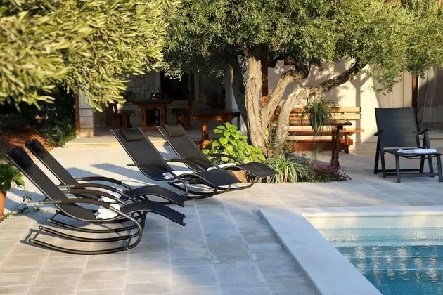 Villa (Three Bedroom Villa with Swimming Poo)