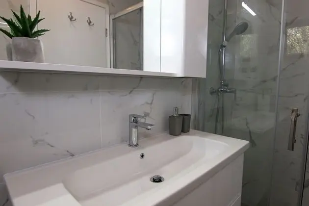 Villa (Three Bedroom Villa with Swimming Poo)