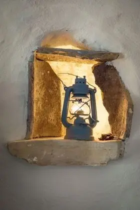 Ev (Stone - pool house - H(4))