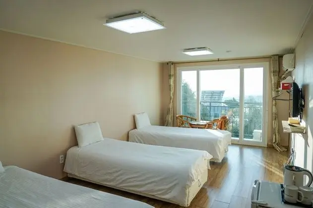 Deluxe Üç Kişilik Oda