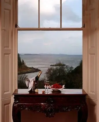 İki Ayrı Yataklı Oda, 2 Tek Kişilik Yatak (Loch View)