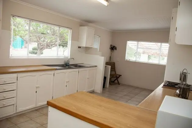 Family Ev (Big House)