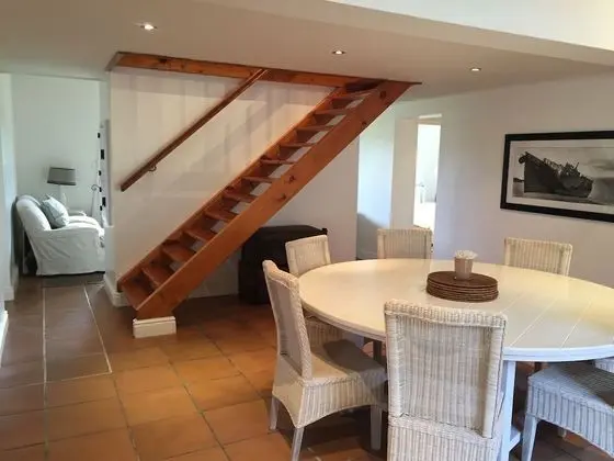 Family Ev (Big House)