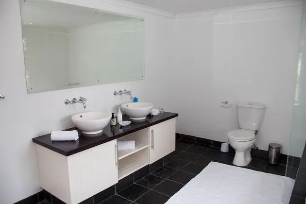 Family Ev (Big House)