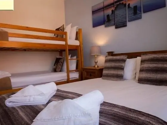 Standard Dört Kişilik Oda, Banyolu/Duşlu (4 persons)