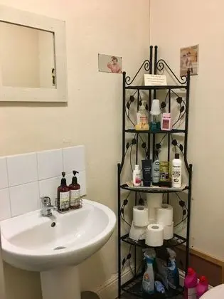 Economy Tek Büyük Yataklı Oda, 1 Çift Kişilik Yatak, Ortak Banyo