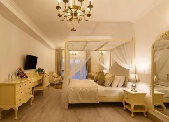 Luxury Tek Büyük Yataklı Oda