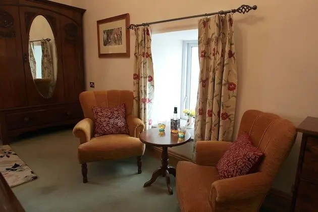 Tek Büyük Yataklı Oda (Hollins Hill View)