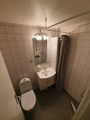 Basic Tek Büyük Yataklı Oda