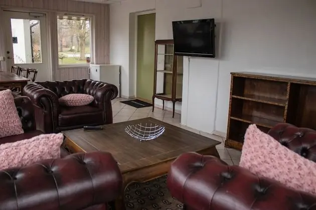 Family Oda, Engellilere Uygun, Avlu Manzaralı