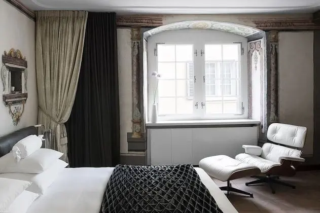 City Tek Büyük Yataklı Oda (Widder Hotel)