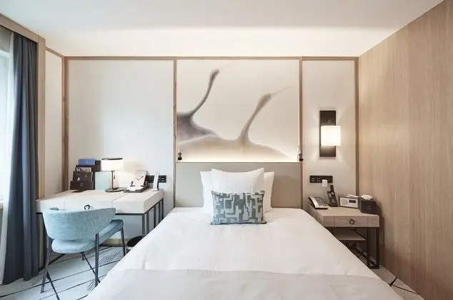 City Tek Büyük Yataklı Oda (Widder Hotel)
