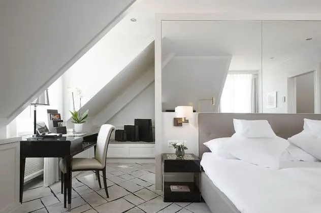 Riverside Junior Suite