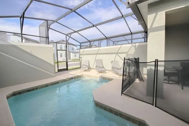 Apart Daire (4815 Storey Lake)