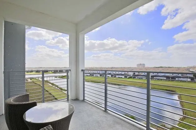 Daire (3111 Storey Lake)