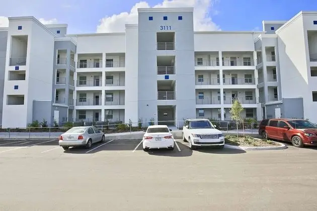 Daire (3111 Storey Lake)