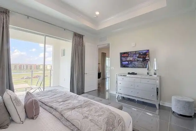 Daire (4721 Storey Lake)