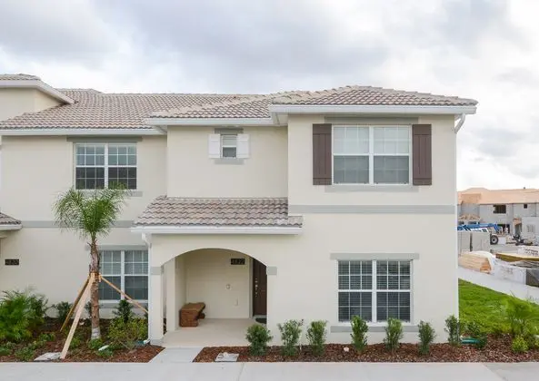 Townhome Five Bedrooms
