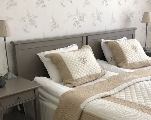 Tek Büyük veya İki Ayrı Yataklı Oda