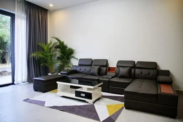 Sıra Ev (7BR by beach & shared swimming pool)