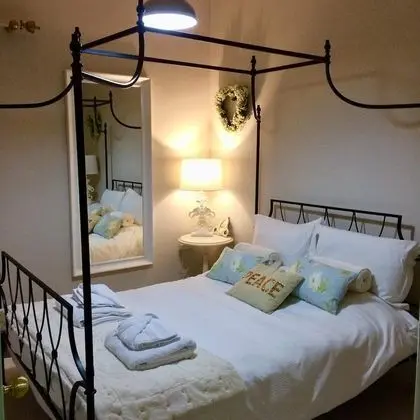 Comfort Tek Büyük veya İki Ayrı Yataklı Oda (Large)