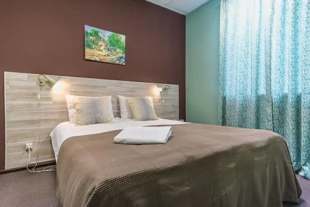 Tek Büyük veya İki Ayrı Yataklı Oda, Ortak Banyo