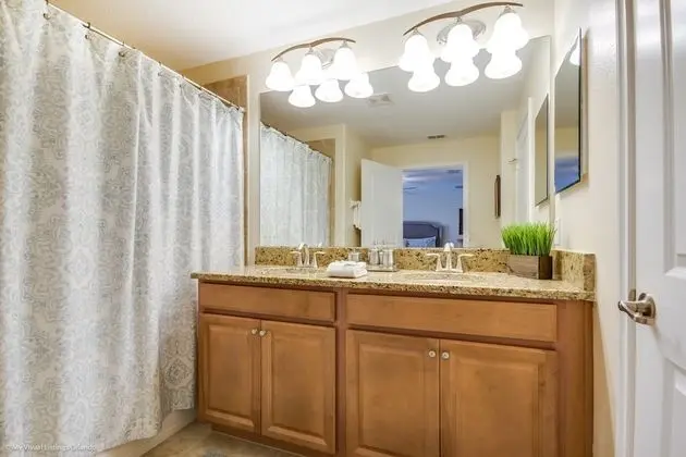 Ev (4796CTD Amazing Story Lake Town Home )