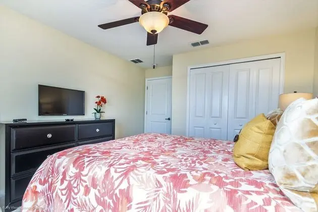 Ev (4796CTD Amazing Story Lake Town Home )