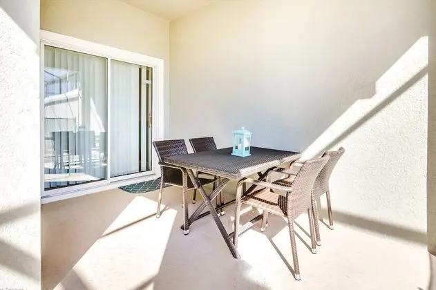 Ev (4796CTD Amazing Story Lake Town Home )