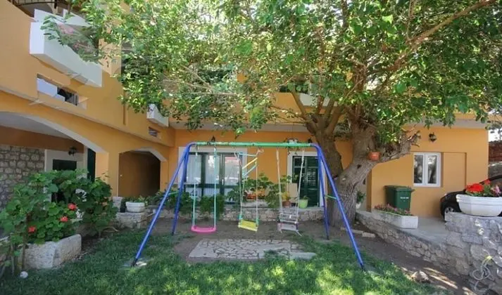 Apart Daire (Stosa - with parking - A2(2+1))