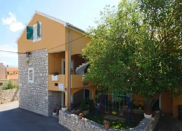 Apart Daire (Stosa - with parking - A2(2+1))