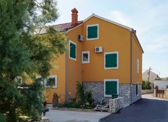 Apart Daire (Stosa - with parking - A2(2+1))