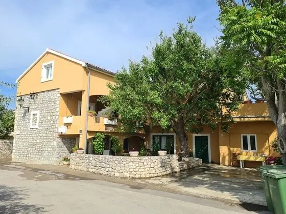 Apart Daire (Stosa - with parking - A2(2+1))